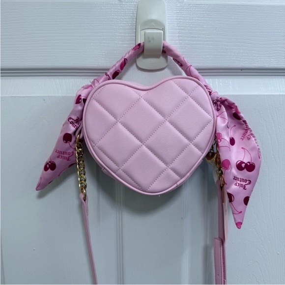 NWT Juicy Couture “Holding The Line” Light Pink Heart Xbody Bag w/ Cherry Scarf - Picture 3 of 4